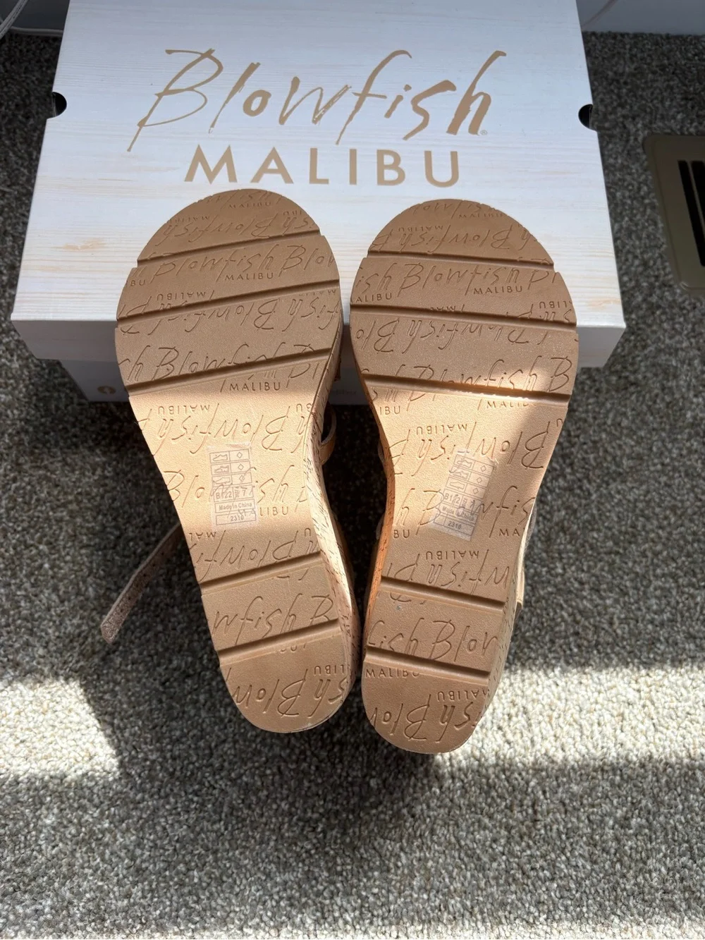 Blowfish strappy tan